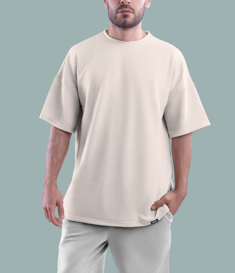 Urban Walk – Oversized Graphic T-Shirt